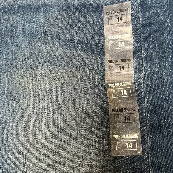 SO Girls Size 14 Denim Jegging Mid-Rise Pull On Dark Wash NEW - Picture 4 of 5